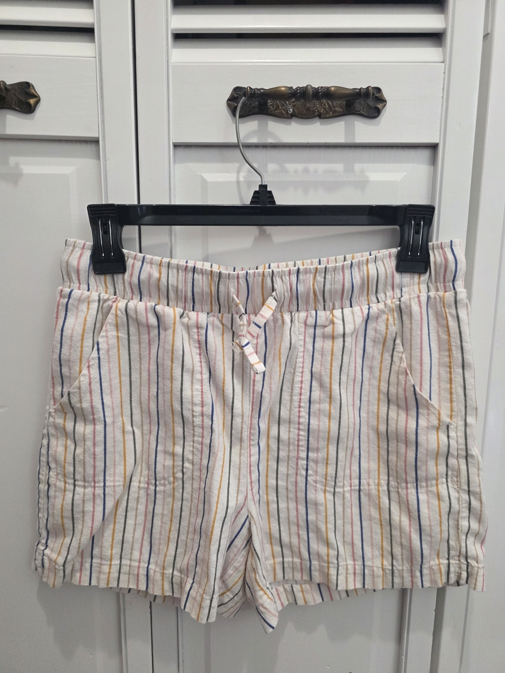 32 Degrees White Striped Drawstring Kids Shorts